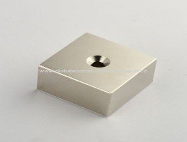 White Square Magnet 50×50×25 mm - Image 2