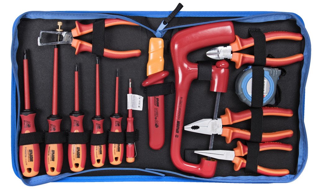شنتة عدة معزول (13 PCS ) 1* combination pliers (article 406/1VDEBI) dim. 180 1* diagonal cutting nippers (article 461/1VDEBI) dim. 160 1* wire strippi