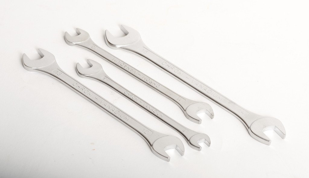 طقم شق شق 1/4"* 1 1/4" /12 110/1CB UNIOR
